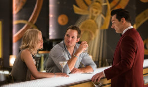 Passengers: Aurora und Jim lassen es sich bei Arthur gutgehen © Sony Pictures